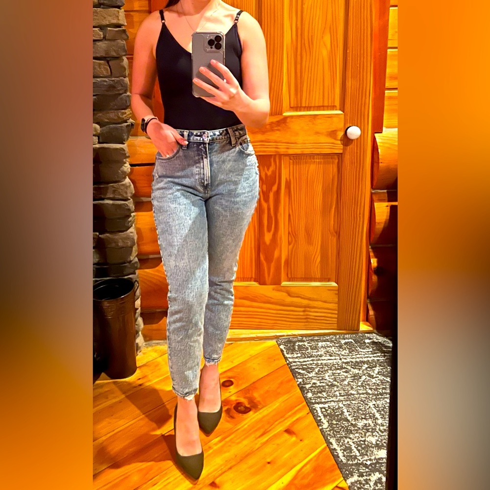 Abercrombie & Fitch Mom Jean Acid Wash